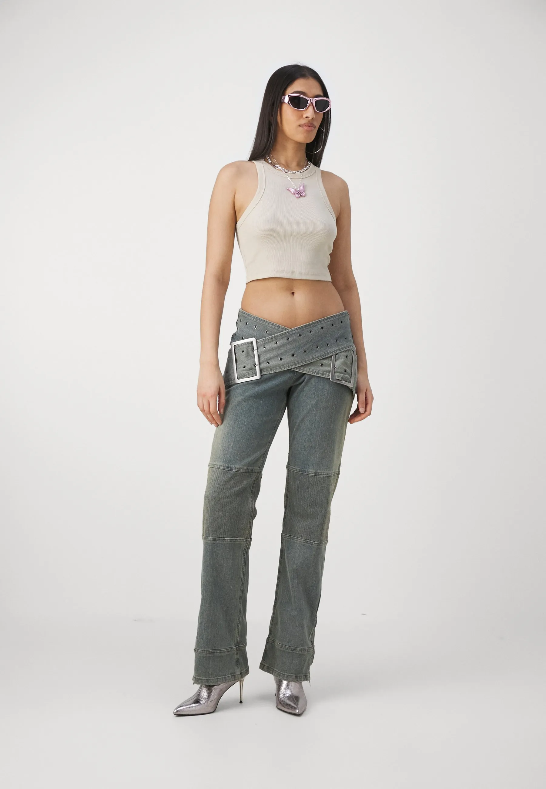 ASSASSIN - Jeans a zampa