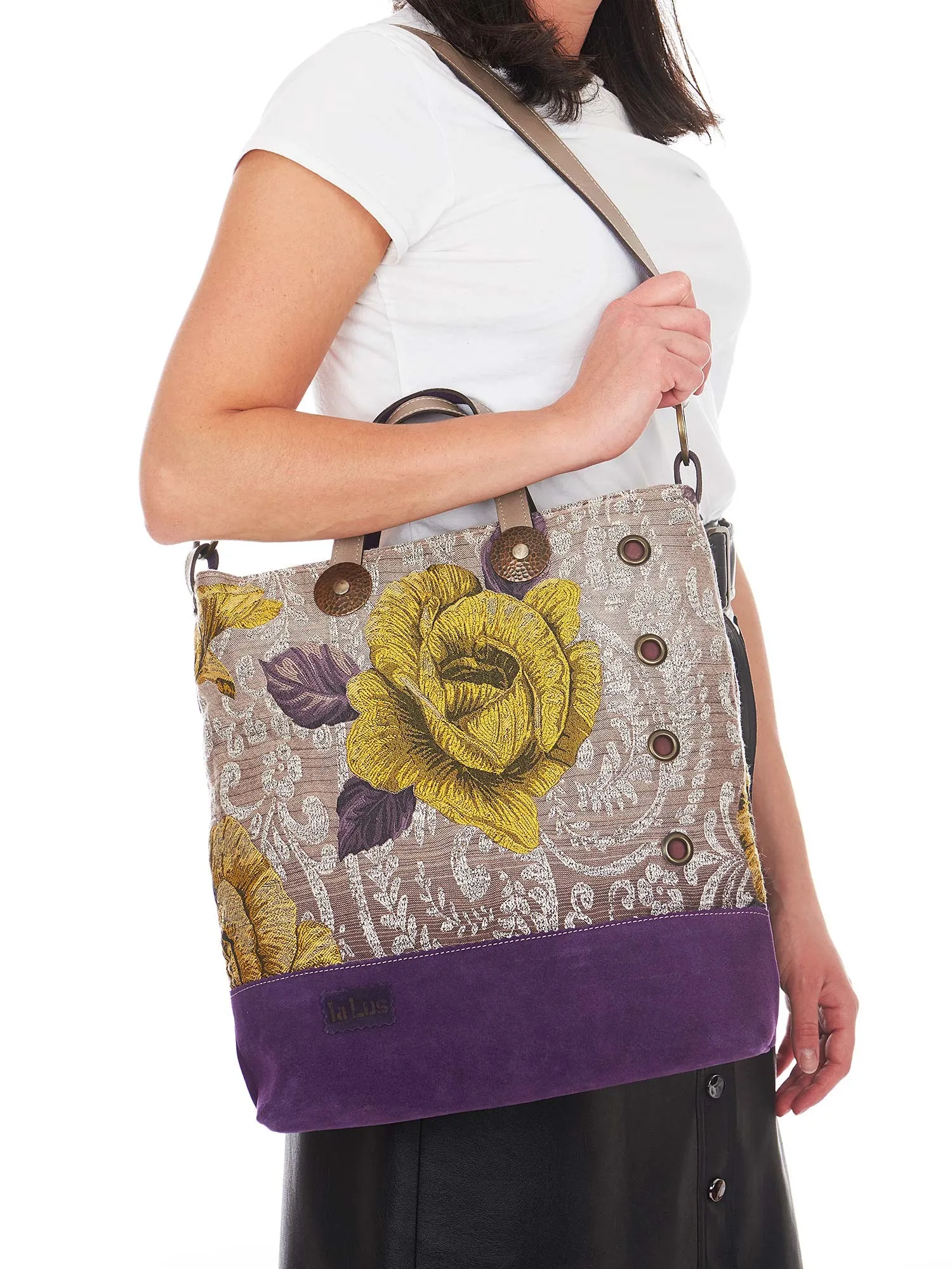 Bag in brocade fabric and suede