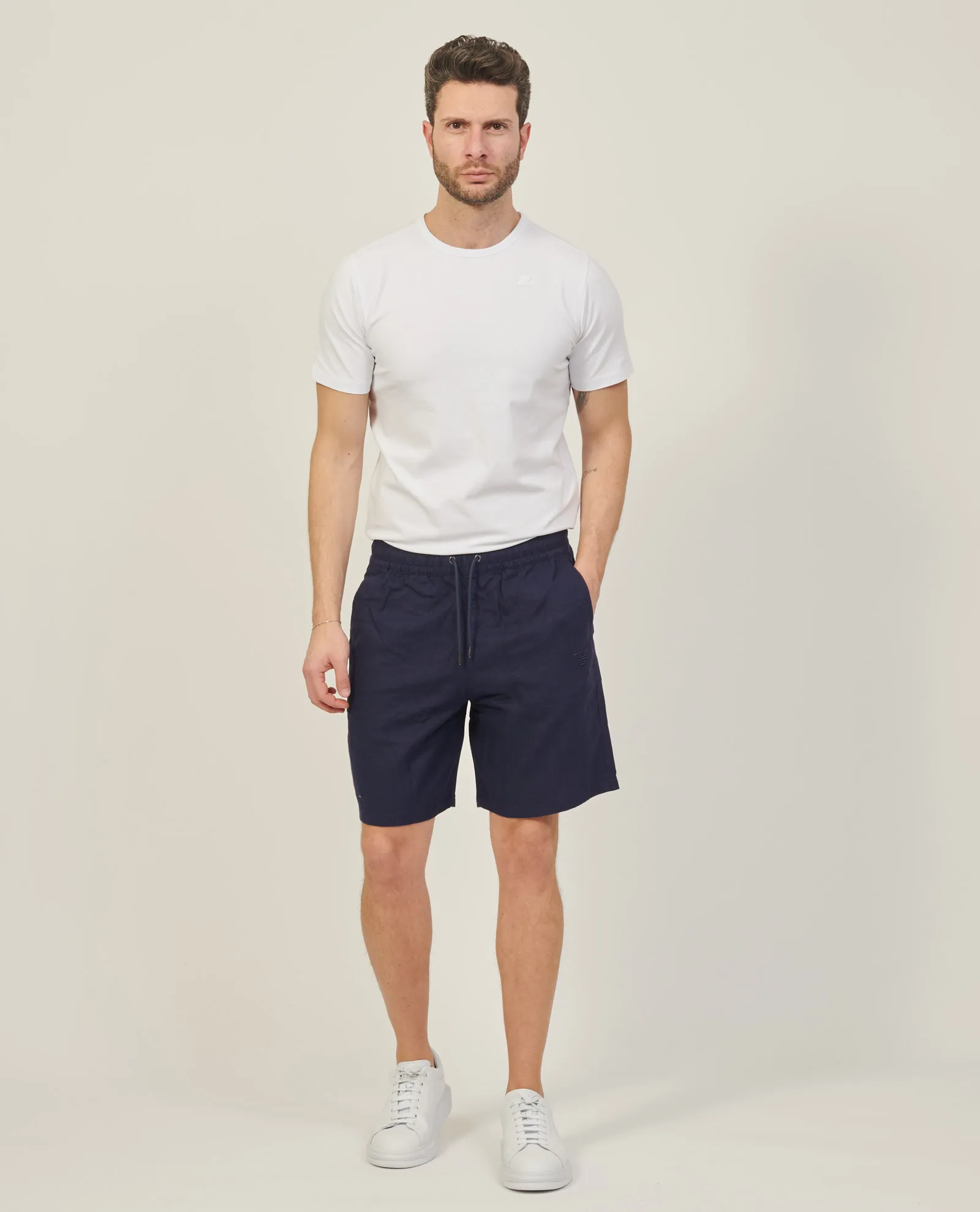 Bermuda uomo Emporio Armani con logo ricamato