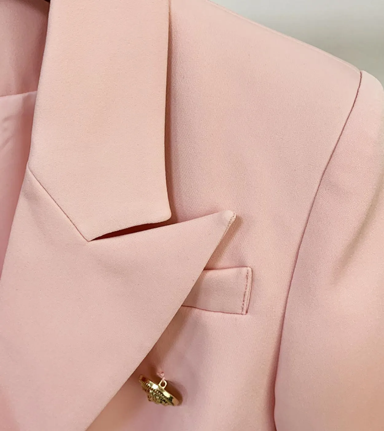 Blazer rosa chiaro di alta qualità Giacca da donna Giacca da lavoro in metallo doppio petto con bottoni Blazer in cotone da lavo