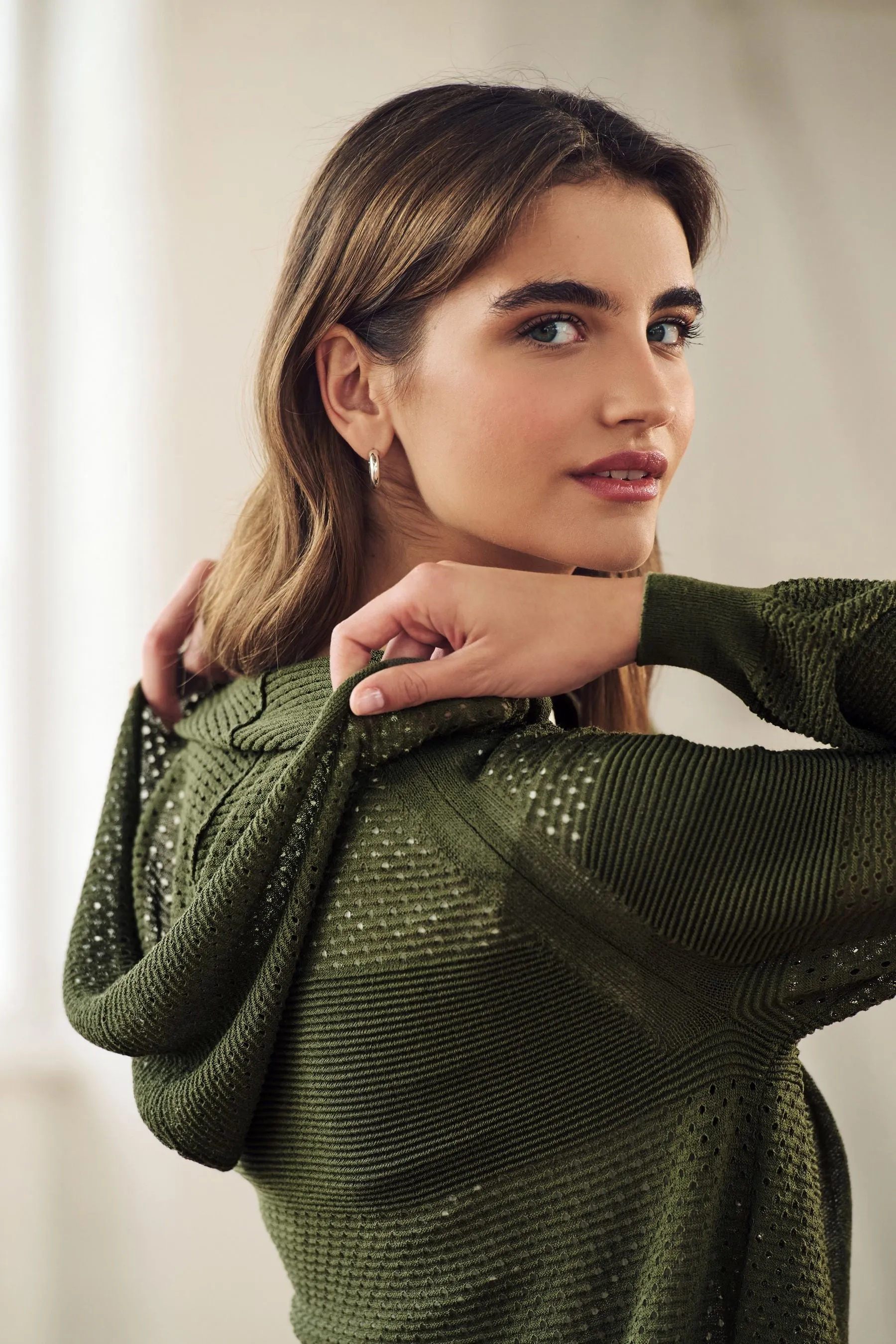 Cardigan in rete con Con cappuccio cuciture