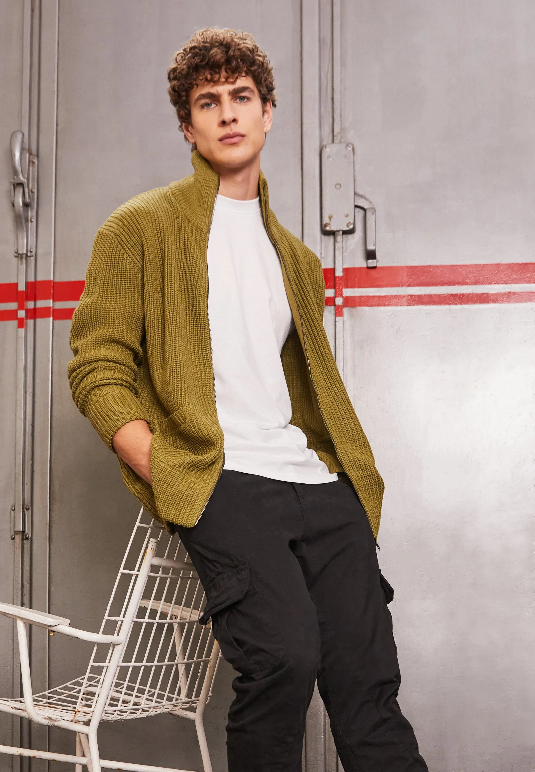 CARGO JOGGING PANTS - Pantaloni cargo
