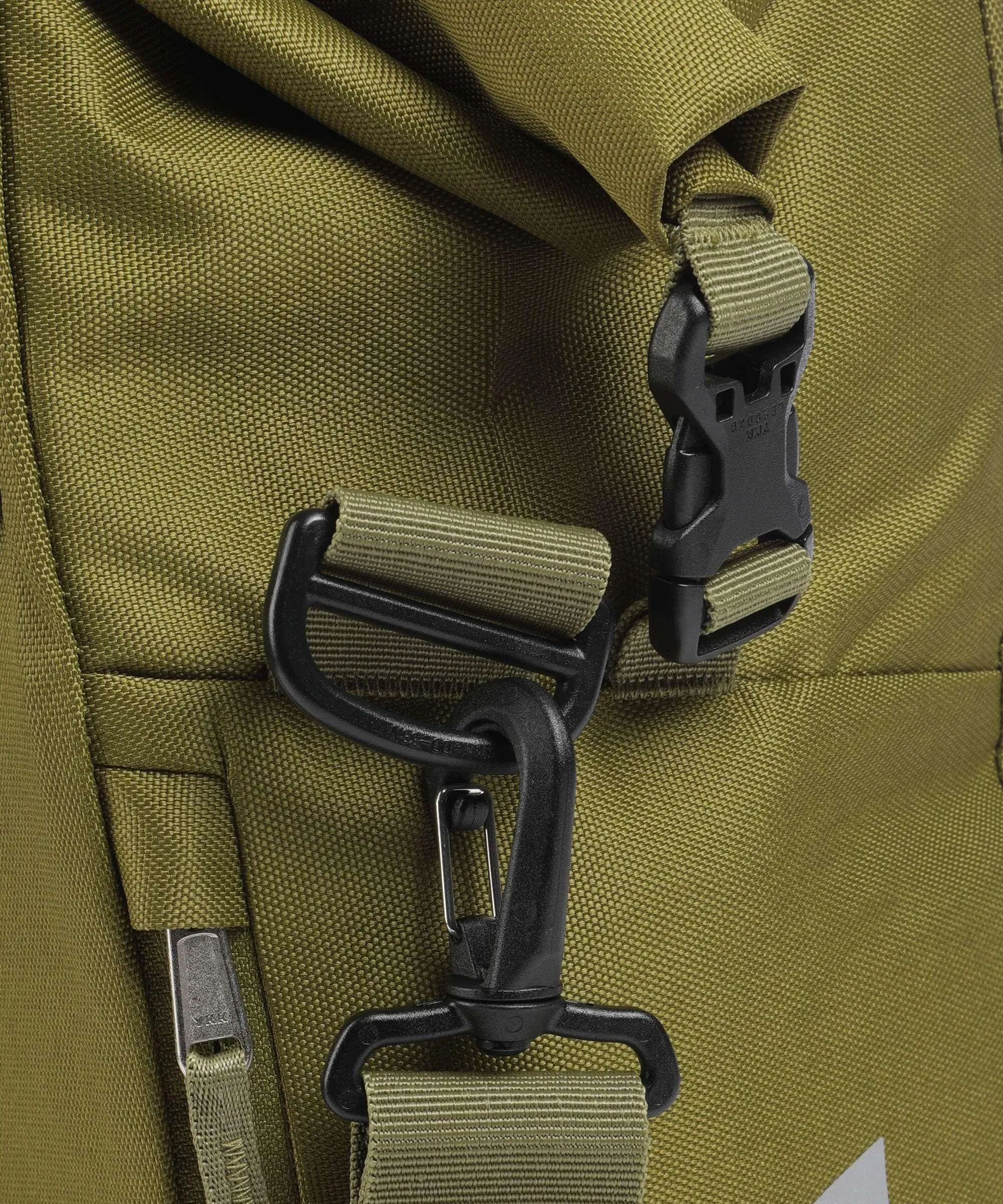  Deuter Valbona 20+5 Borsa per portapacchi poliestere riciclato verde-oliva  
