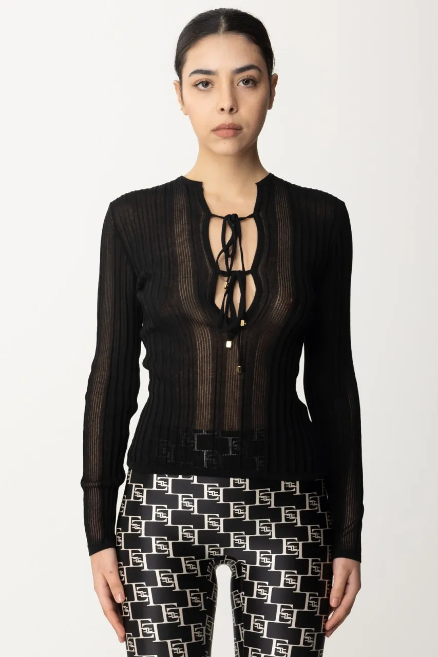 Maglia a coste con scollatura criss cross Nero