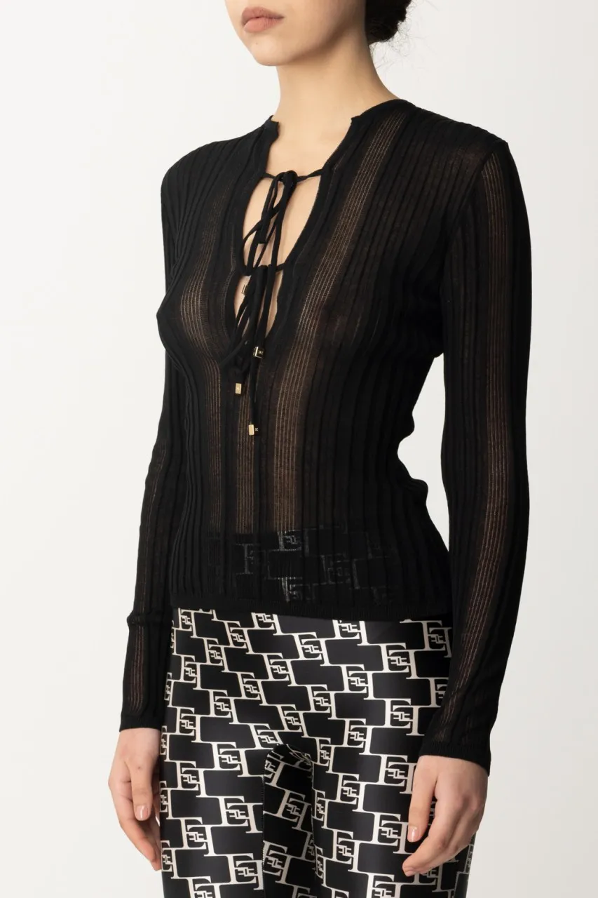 Maglia a coste con scollatura criss cross Nero