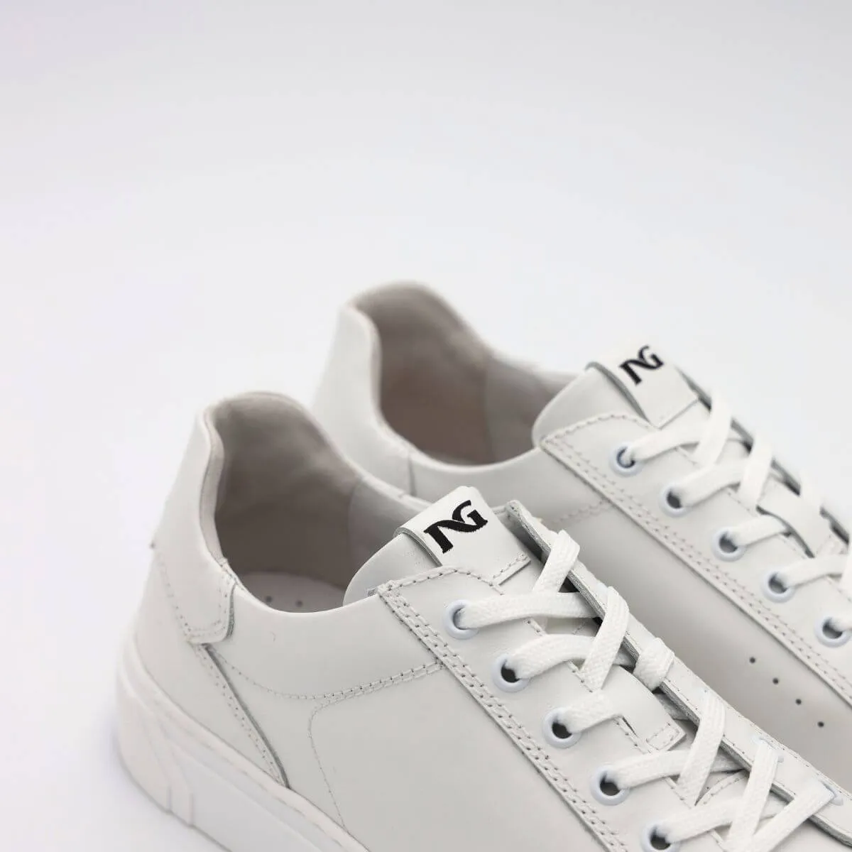 NERO GIARDINI SNEAKER E400240U 707 PELLE BIANCO  