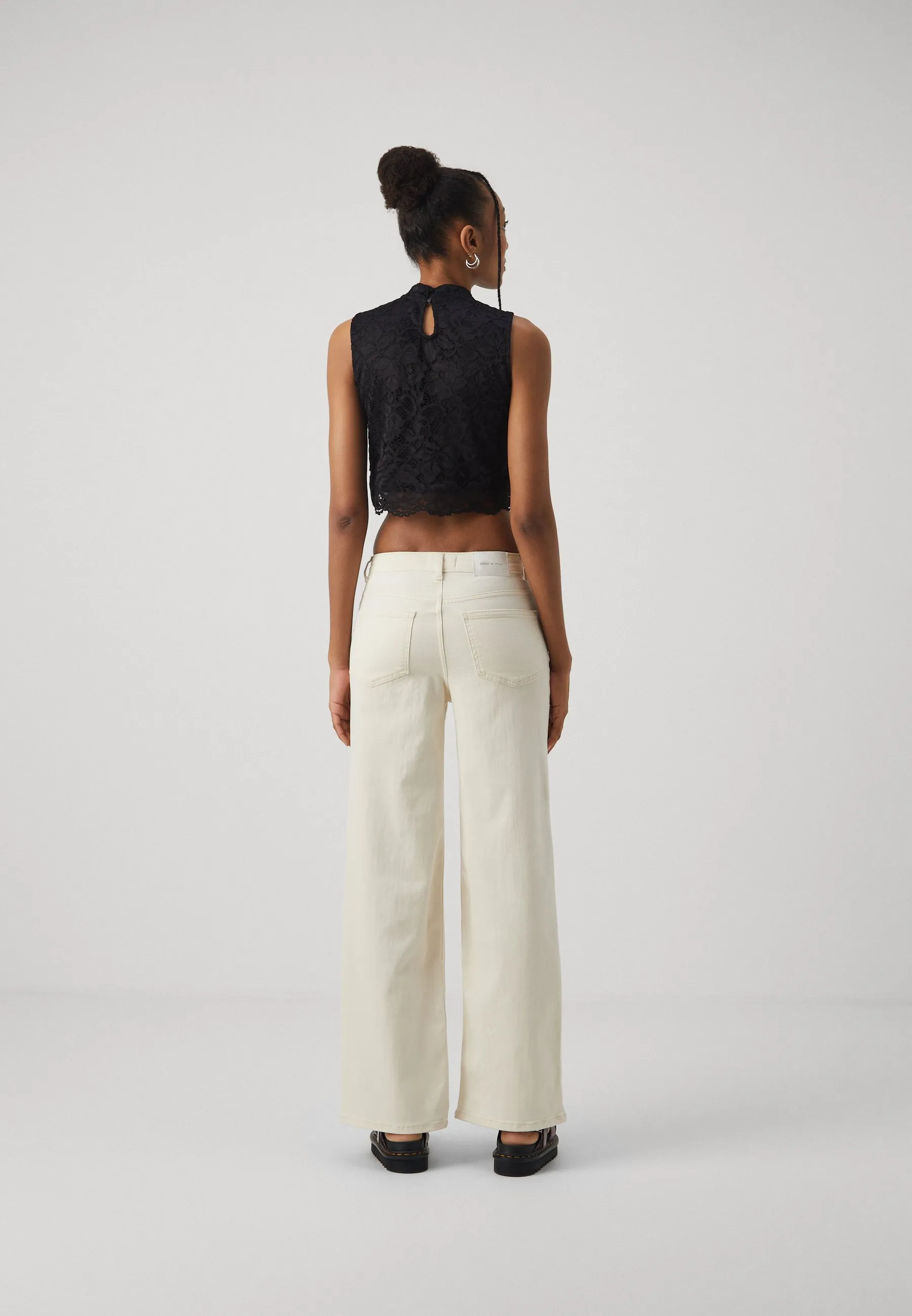 ONLMADISON BLUSH WIDE - Jeans a zampa