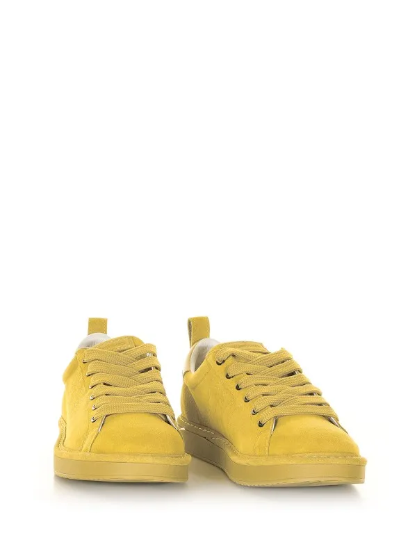 P01 sneaker in yellow suede
