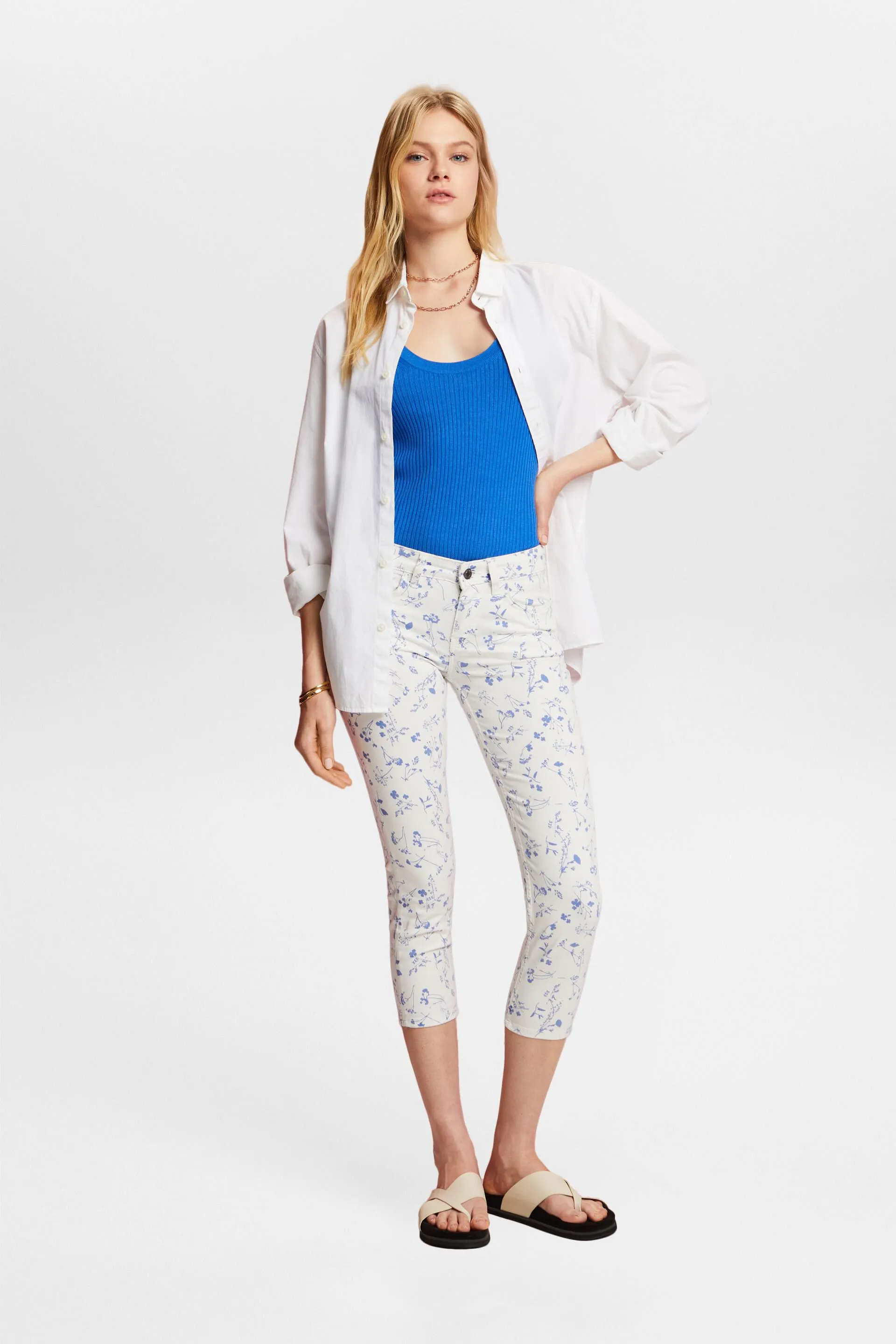 Pantaloni slim cropped stampati