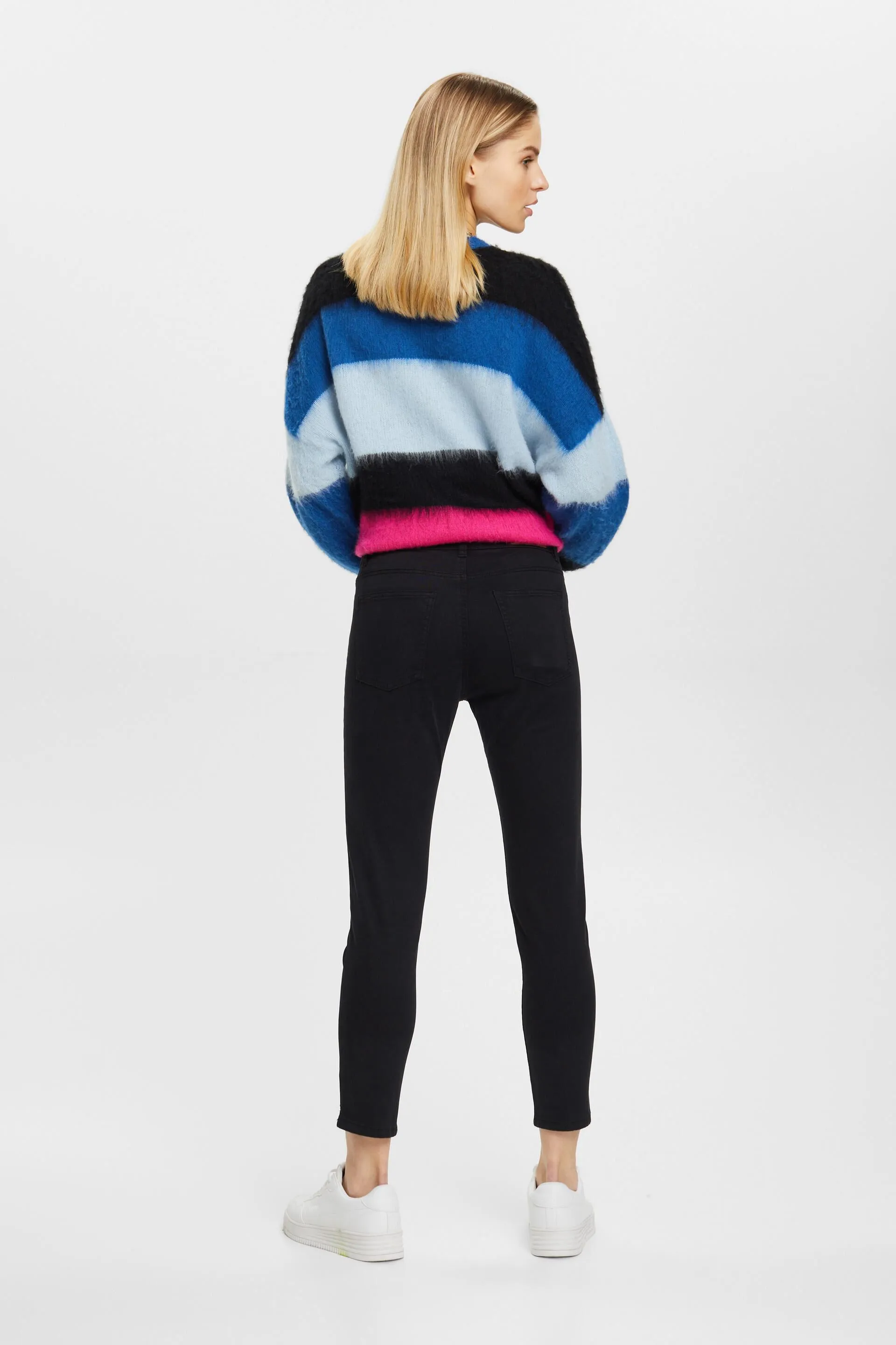 Pantaloni stretch a vita media cropped