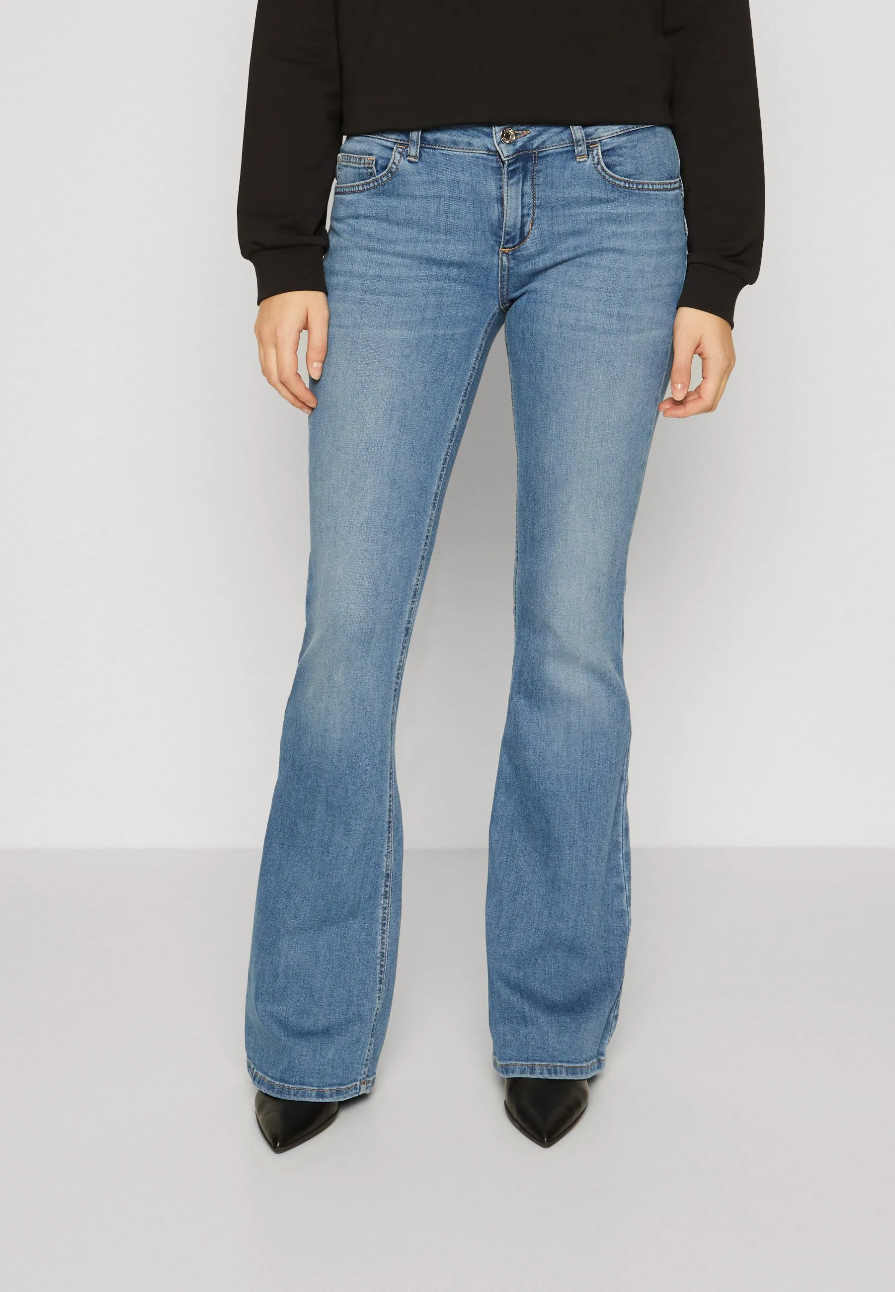 PARFAIT BEAT - Jeans a zampa