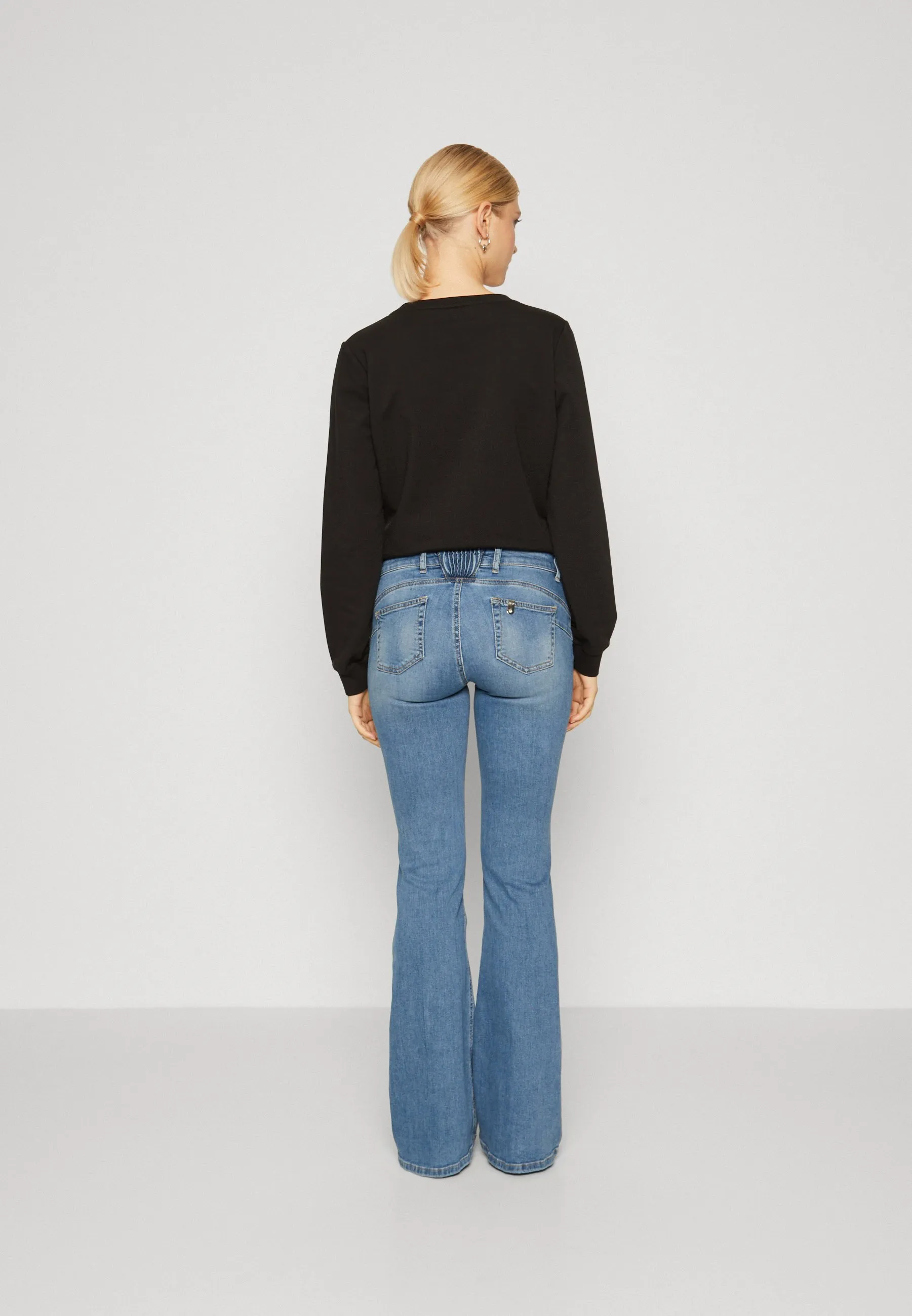 PARFAIT BEAT - Jeans a zampa