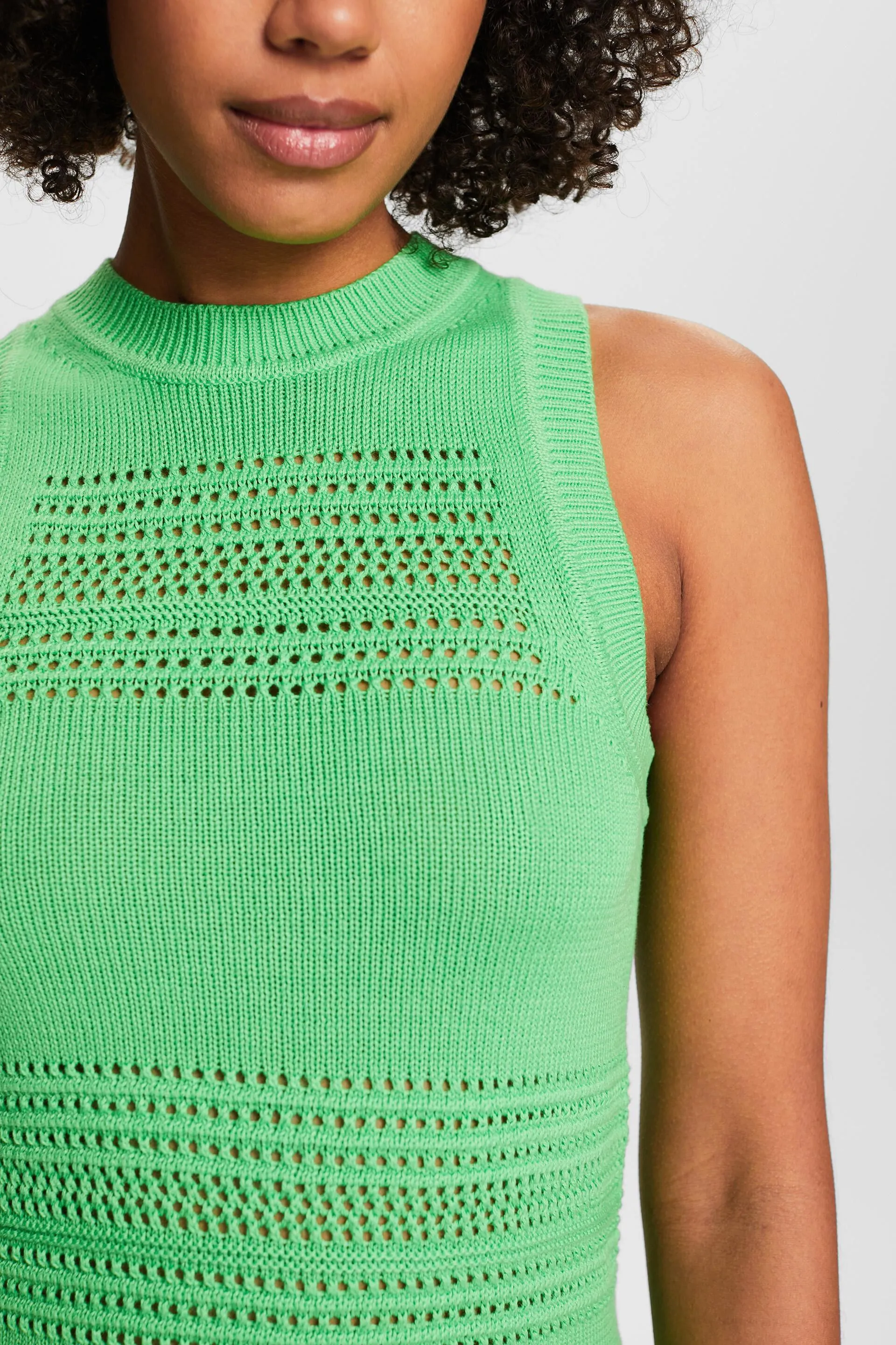 Pullover in mesh senza maniche