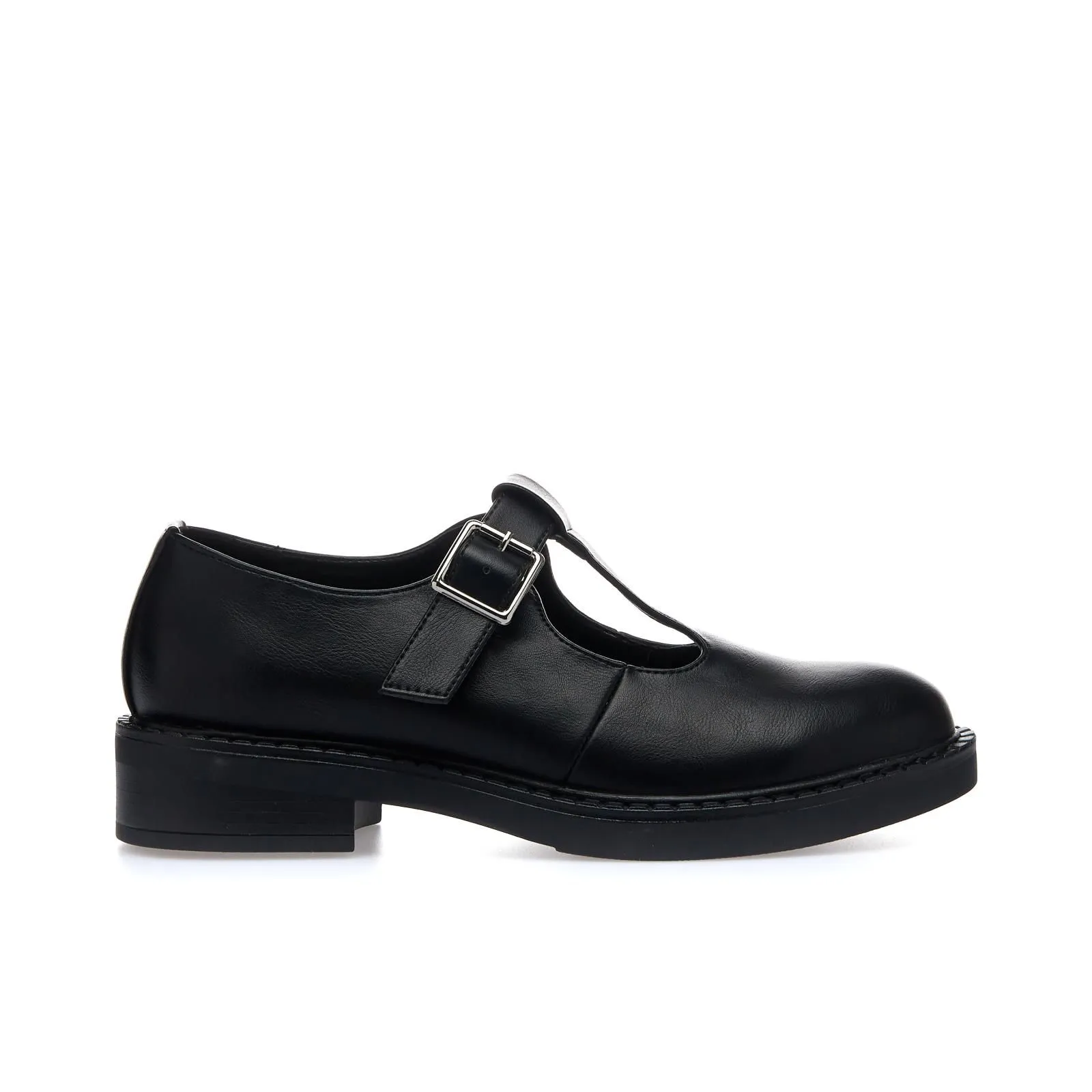 Scarpa elegante nera con fibbia