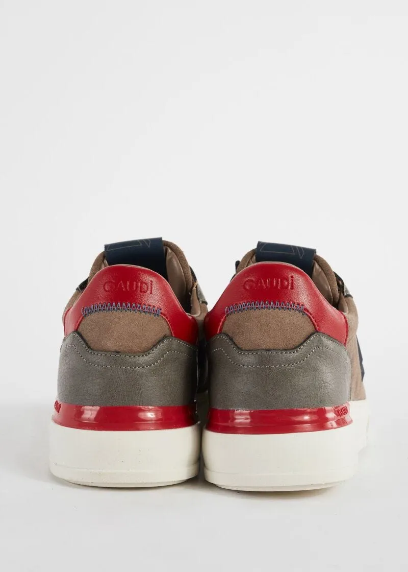 Sneaker in suede