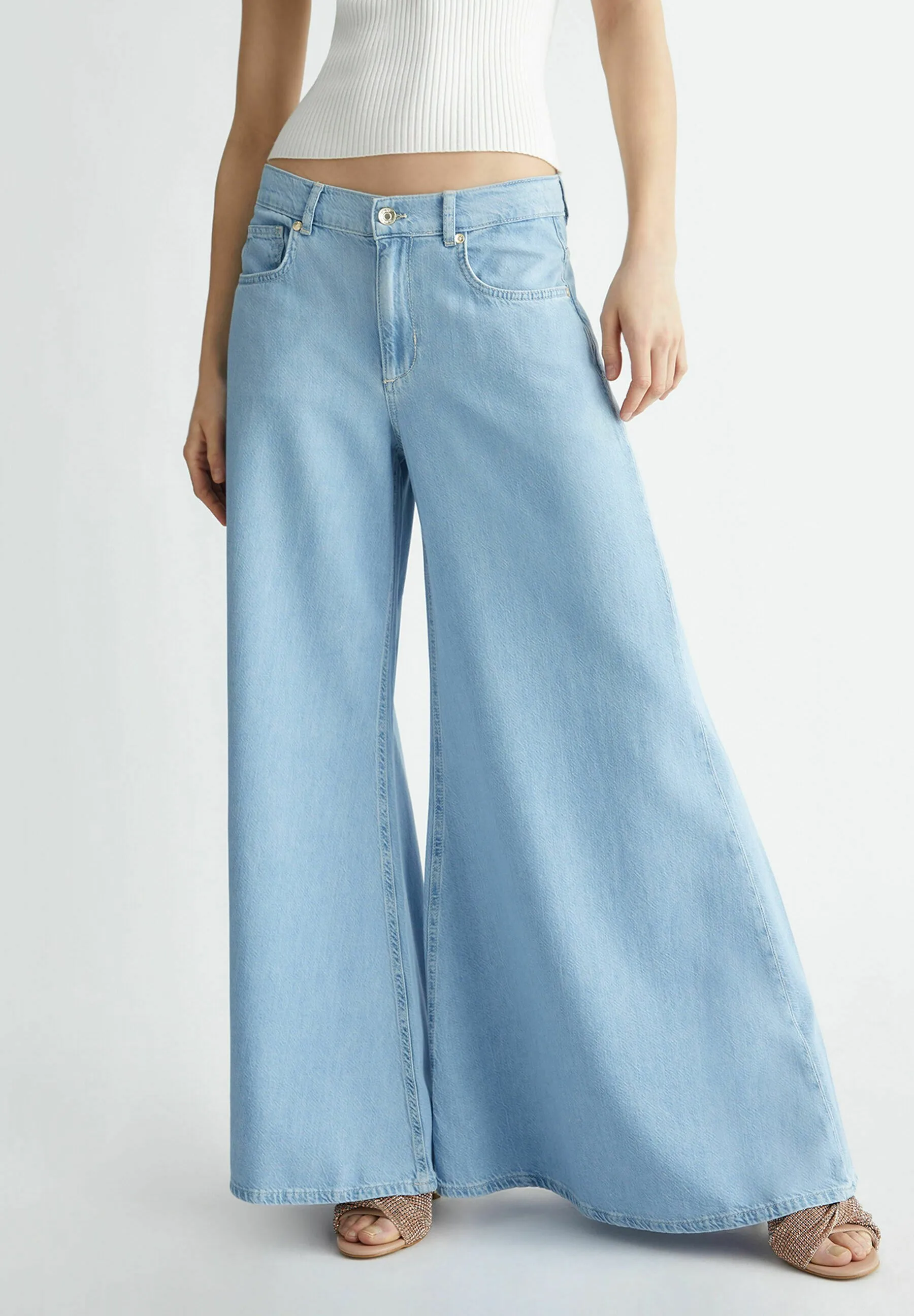 SUPER - Jeans a zampa