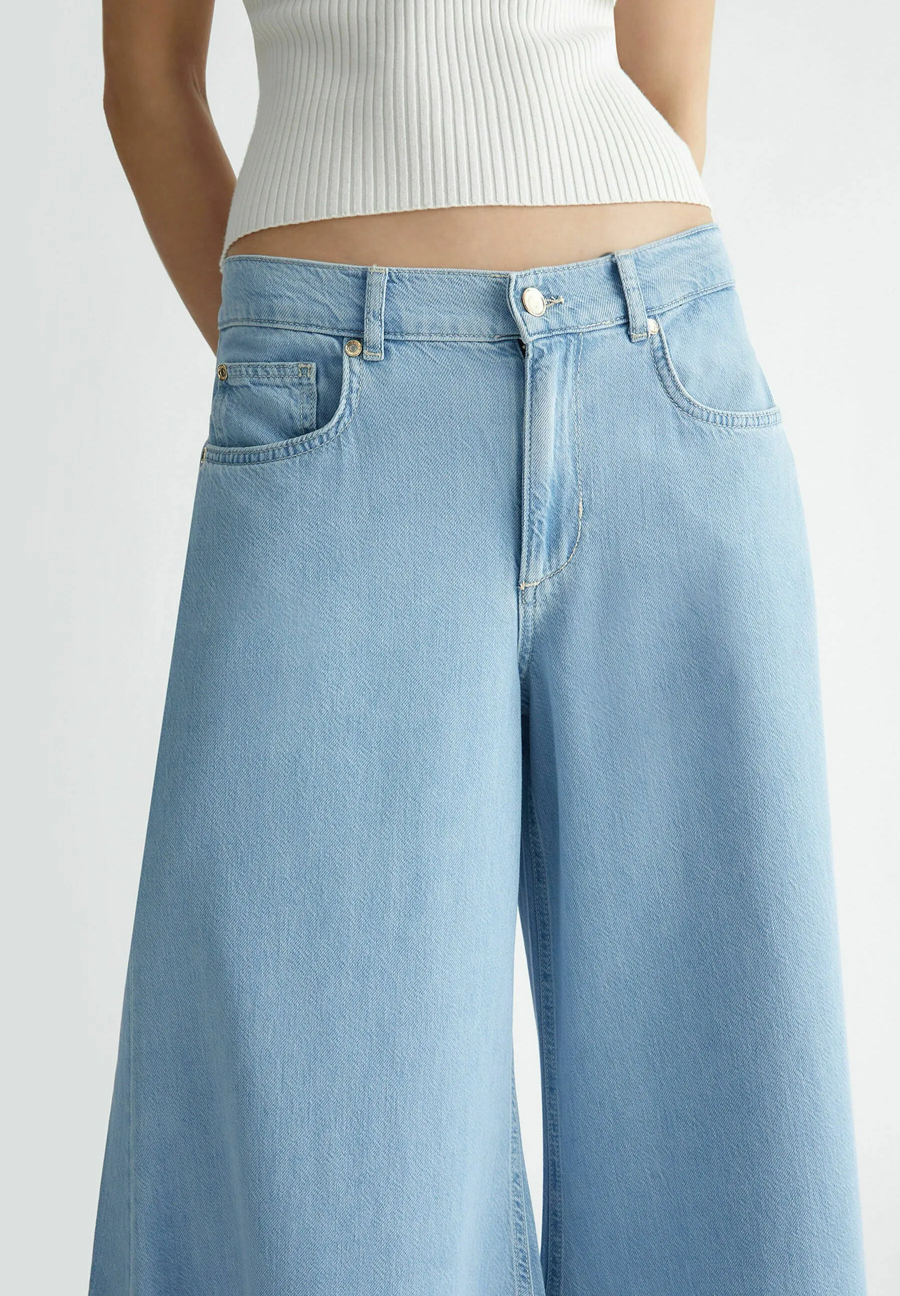 SUPER - Jeans a zampa