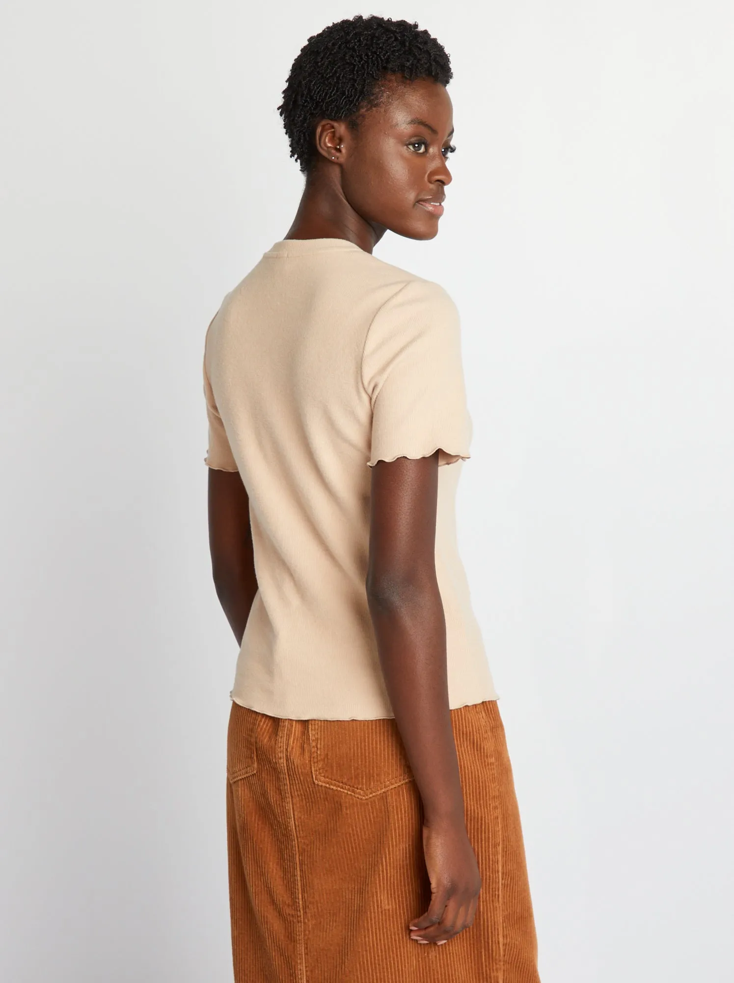 T-shirt a coste in tessuto soffice - BEIGE