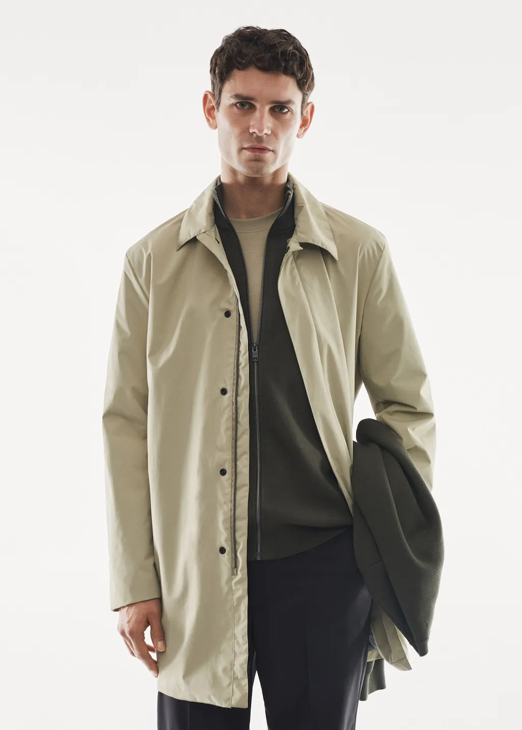 Trench water repellent
