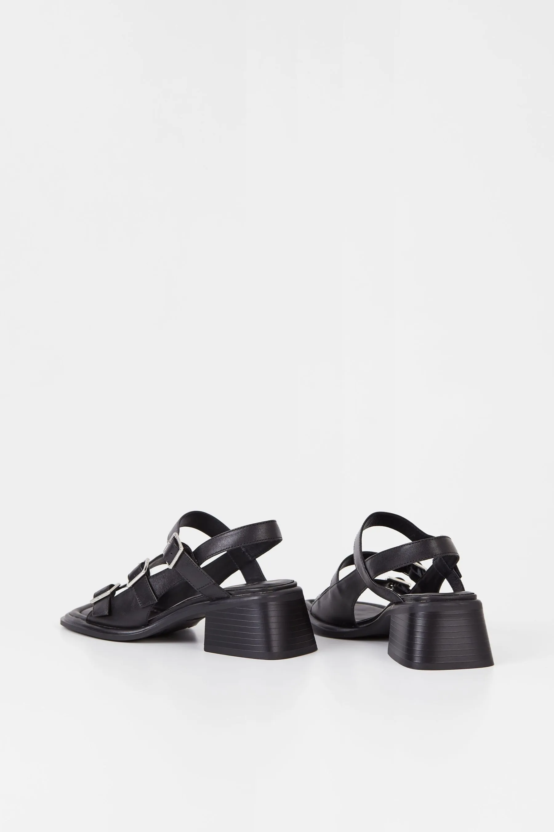 Vagabond - Ines - Nero con fibbia - Sandali