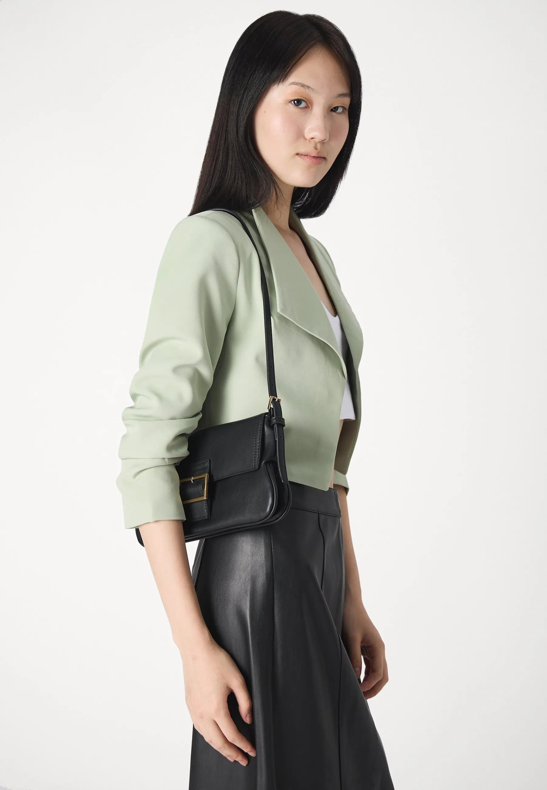 VIHER CROPPED - Blazer